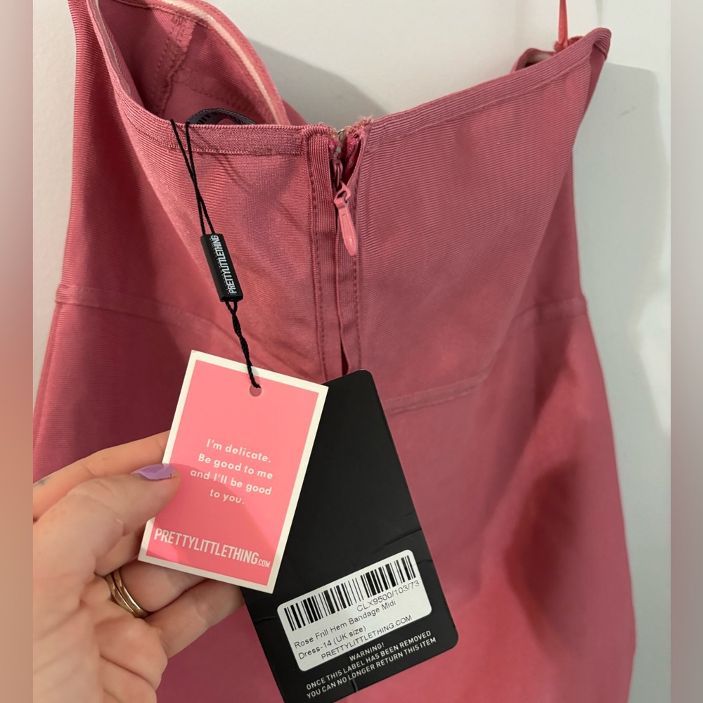 PrettyLittleThing Strapless Pink Dress - Picture 5 of 7